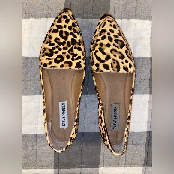 NWOT STEVE MADDEN Feather Leopard Loafer Calf Hair Flat - Picture 2 of 6